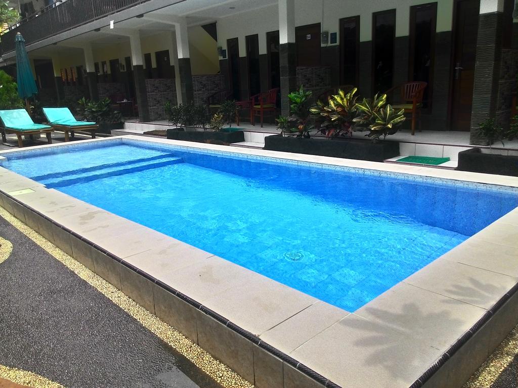 Jenny Bunker Homestay Kuta  Exterior photo
